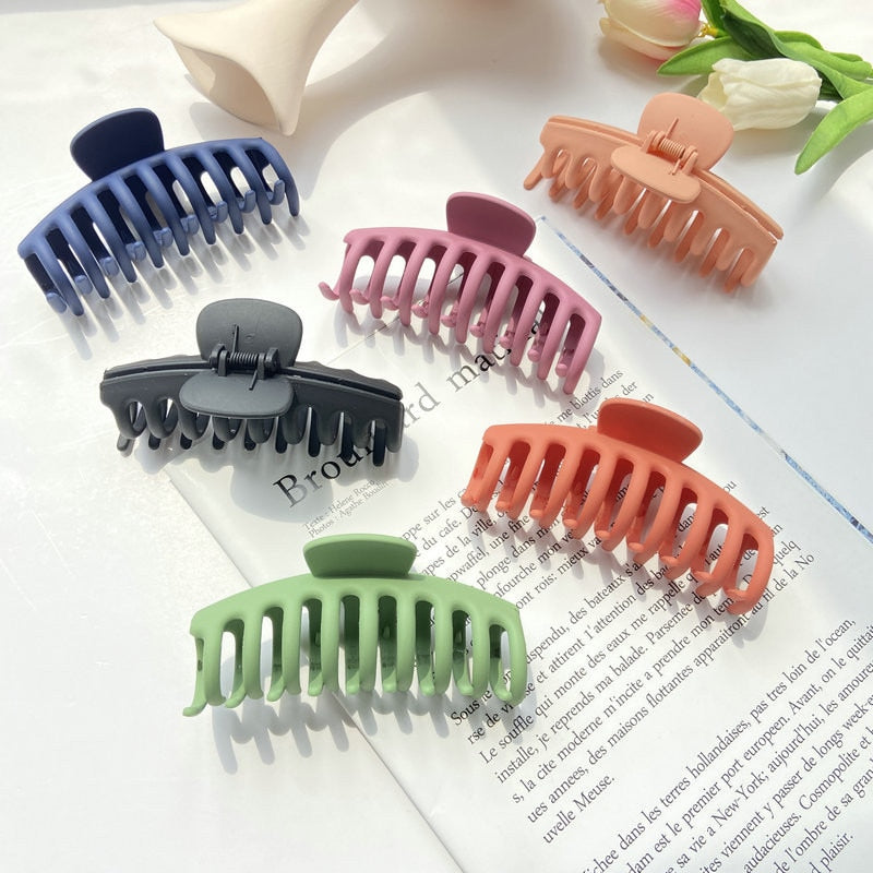 Women's Solid Color Large Claw Hair Clip