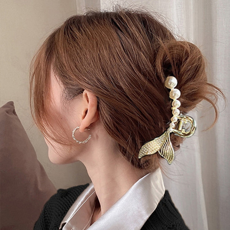 Women's Elegant Geometric Metal Hair Claw Clips